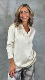 V-NECK BLOUSE