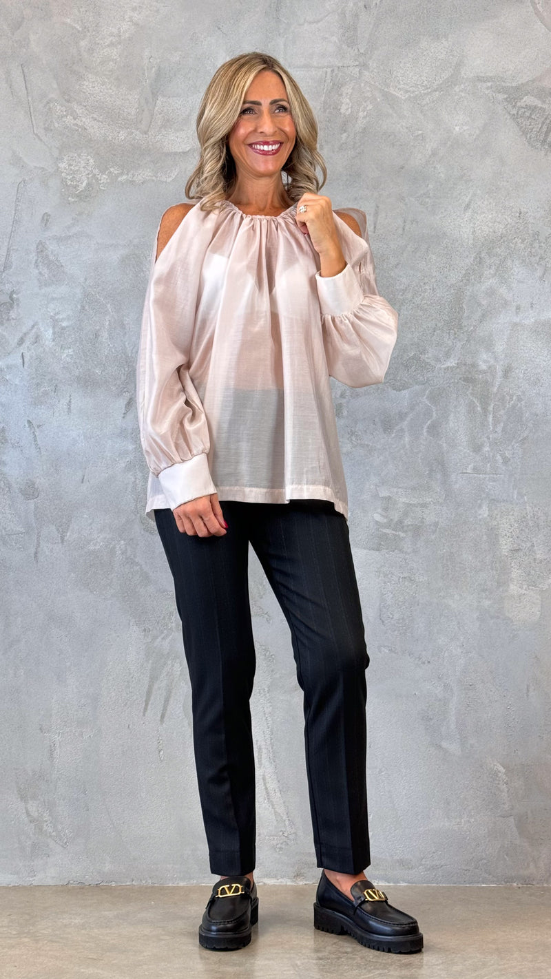 BLOUSE WITH WIDE SLEEVES